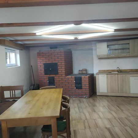 Kalmi Vendeghaz Hotel Corund  Bagian luar foto