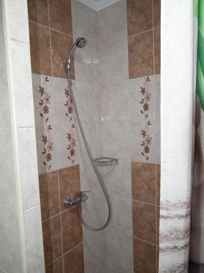 Kalmi Vendeghaz Hotel Corund  Bagian luar foto